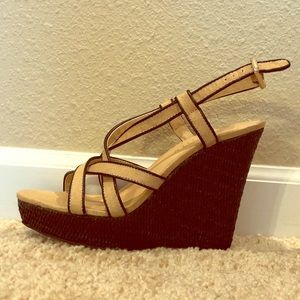 EUC size 8.5 Limited wedges